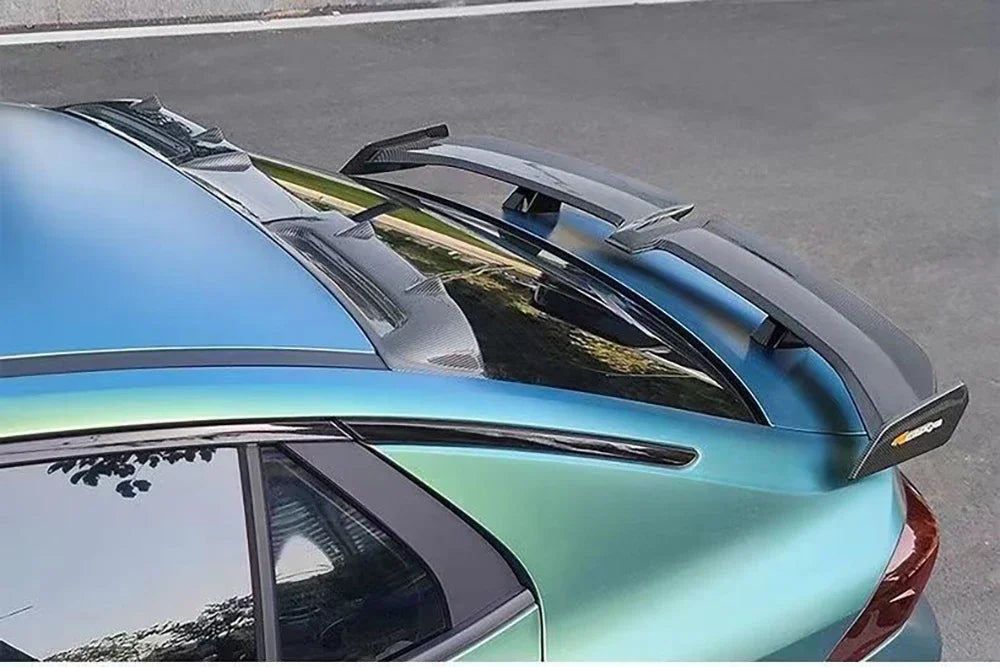 Universal Car modified butterfly shaped tail wing car bumper no perforated spoiler GT Apply to all Car parts factory direct sale