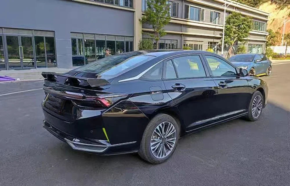 Universal Car modified butterfly shaped tail wing car bumper no perforated spoiler GT Apply to all Car parts factory direct sale